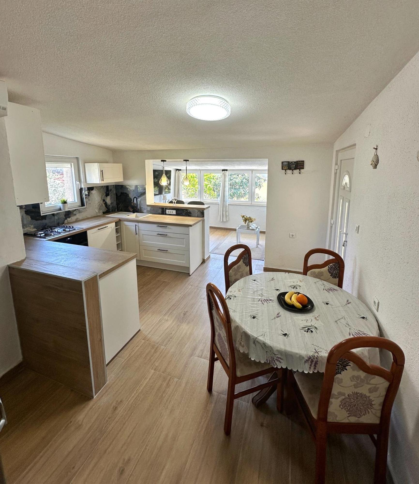 Apartmani Maja Kanica Рогозница Экстерьер фото