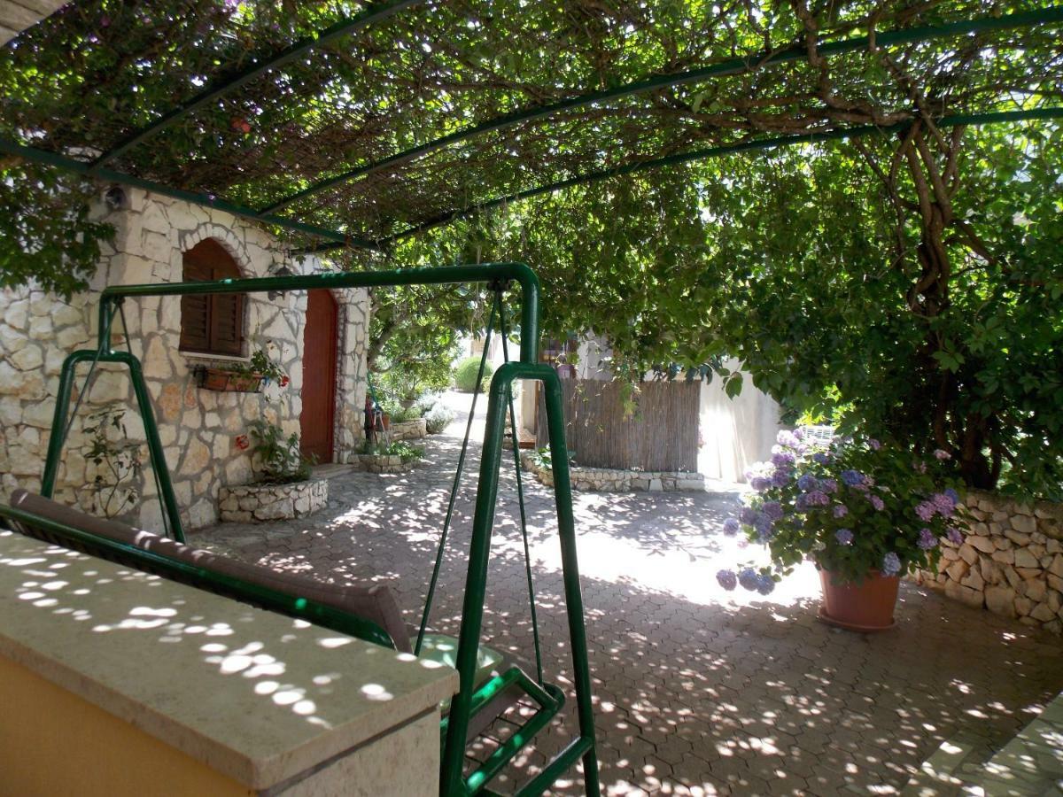 Apartmani Maja Kanica Рогозница Экстерьер фото
