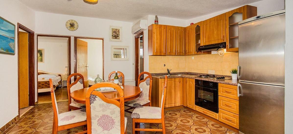 Apartmani Maja Kanica Рогозница Экстерьер фото